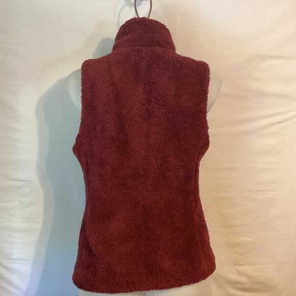 2135 NWOT Patagonia Women's Los Gatos Vest Full Zip Soft Cabernet Medium Soft - Picture 3 of 3